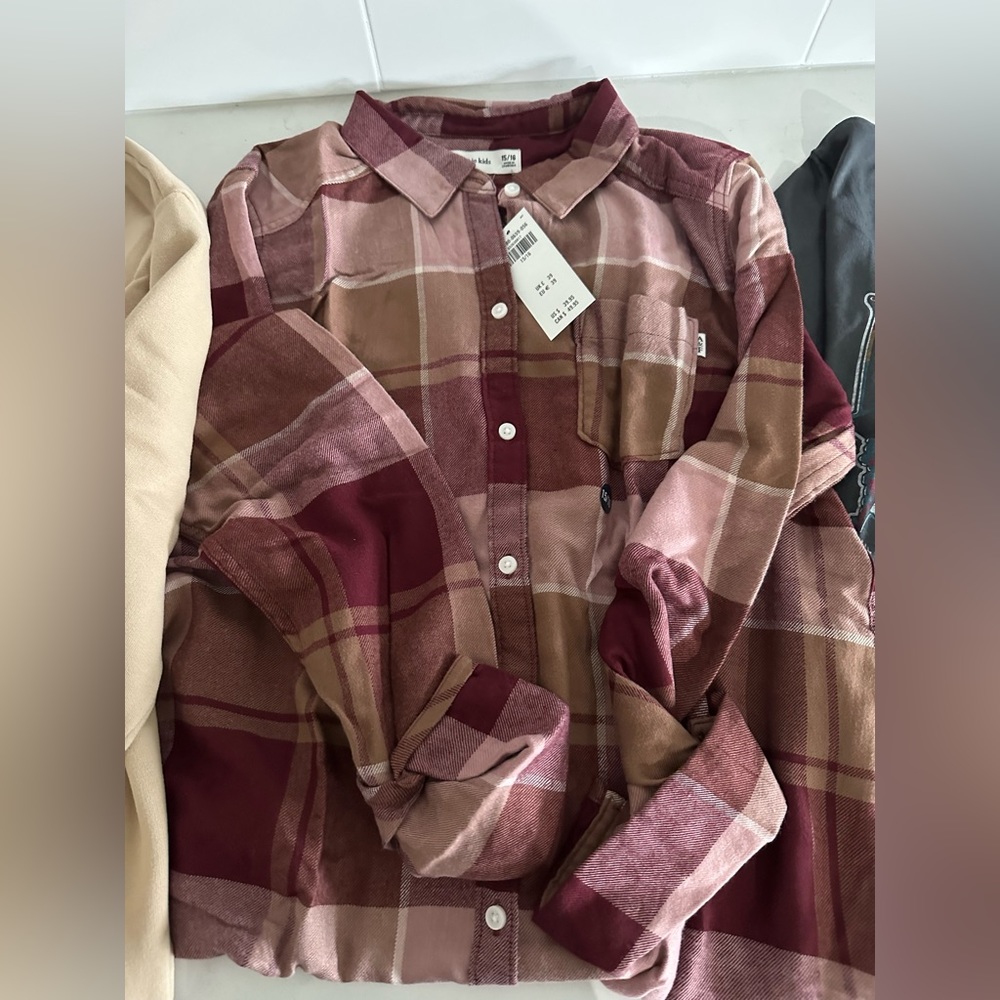 Abercrombie Kids (girl) NWT size 15/16